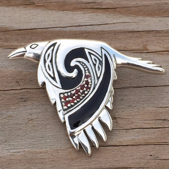 Celtic Raven Pendant solid .925 Sterling Silver w/ genuine garnets Peter Stone - Picture 2 of 8
